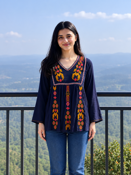 Refined Blue Rayon Embroidered Top