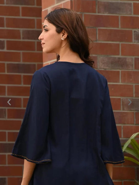 Refined Blue Rayon Embroidered Top Back